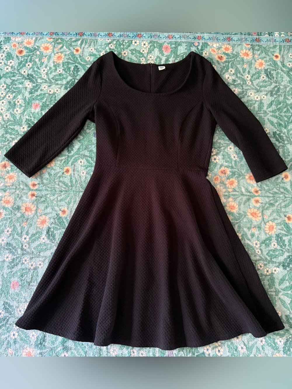 Old Navy Black Textured Scoop-Neck Fit & Flare Dress